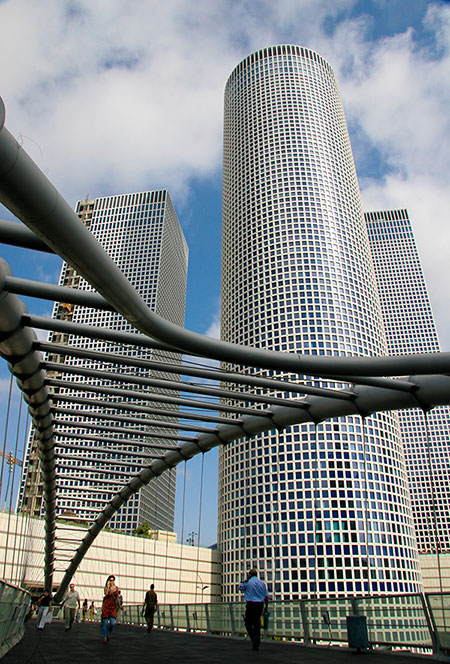 Israel-Economia-Azrieli-Towers-Tel-Aviv